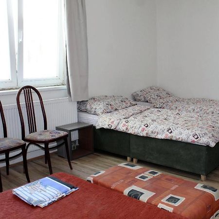 Dusan Apartments Orlová Eksteriør billede
