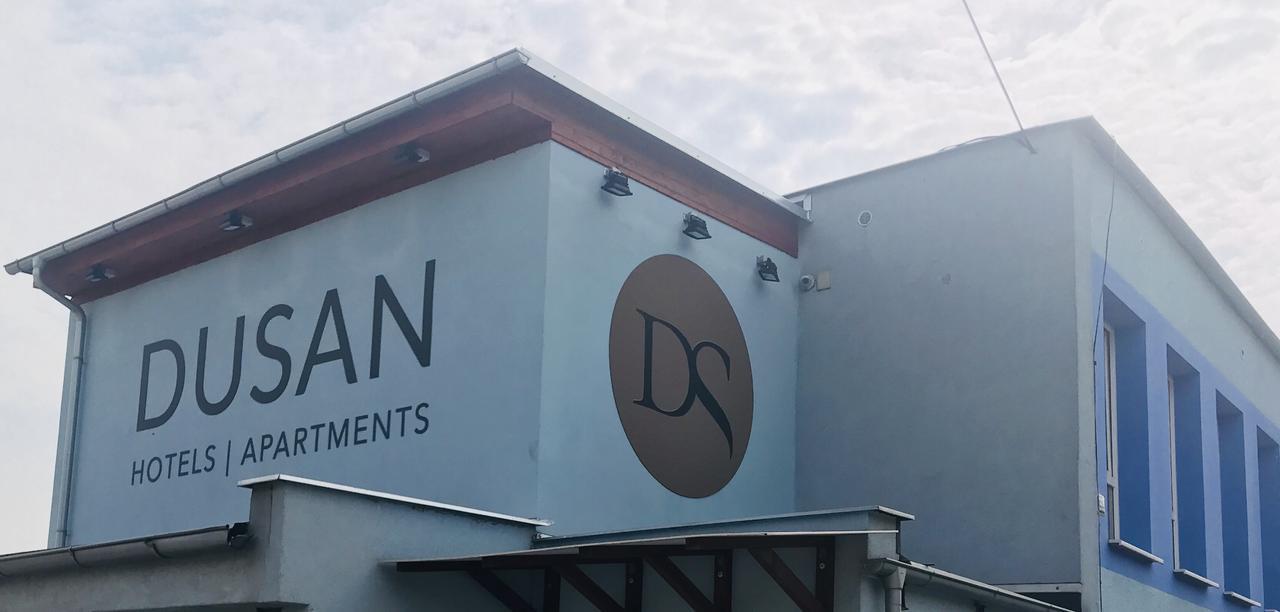Dusan Apartments Orlová Eksteriør billede